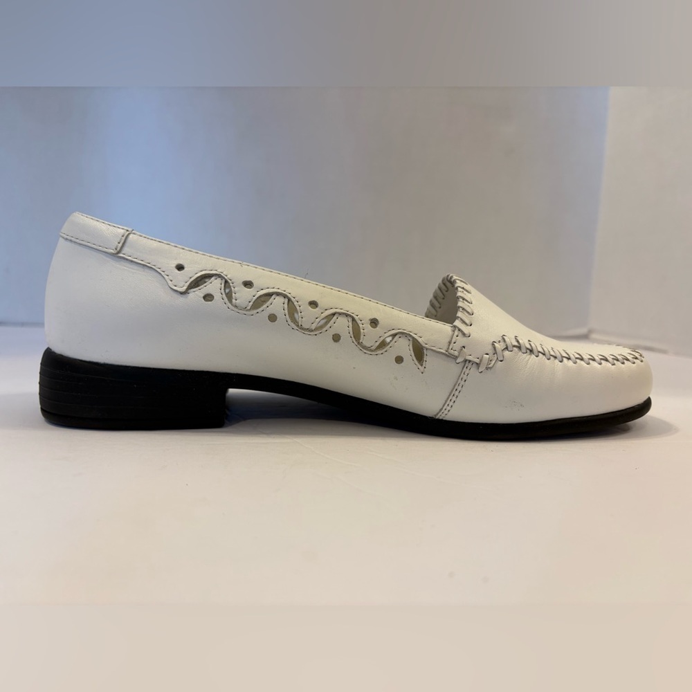 Classic Elements Elton white leather slip-on loafers shoes size 7 M - Picture 5 of 9